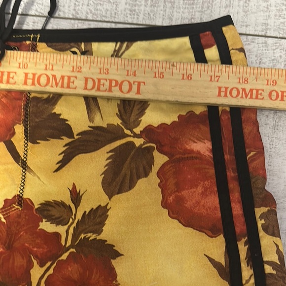 Hurley Men's Floral Swim Shorts - Yellow and Brown - Picture 6 of 8